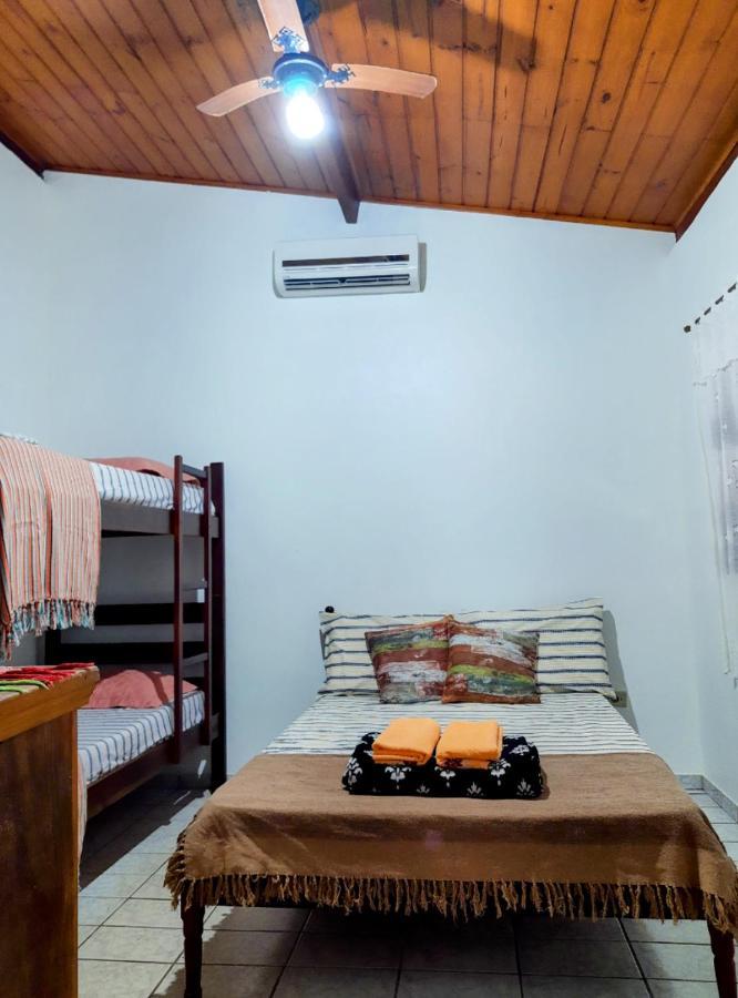 Quarto aconchegante em Ilhabela Praia Curral Pé na areia Até 4 pessoas AvJosé Pacheco do Nascimento nº 7682 Extérieur photo